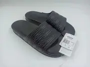 Preto / Preto