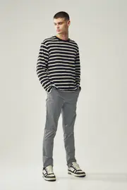 Cinzento