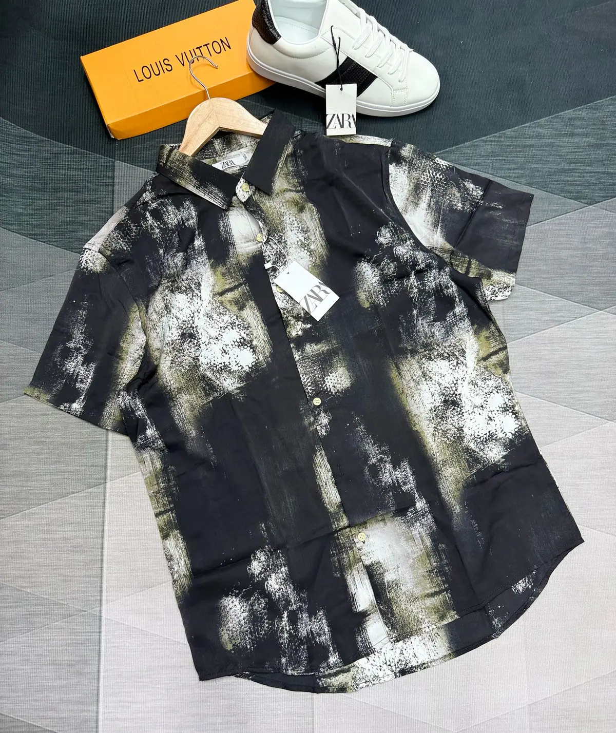 Camisa Masculina Estampada Artística Zara