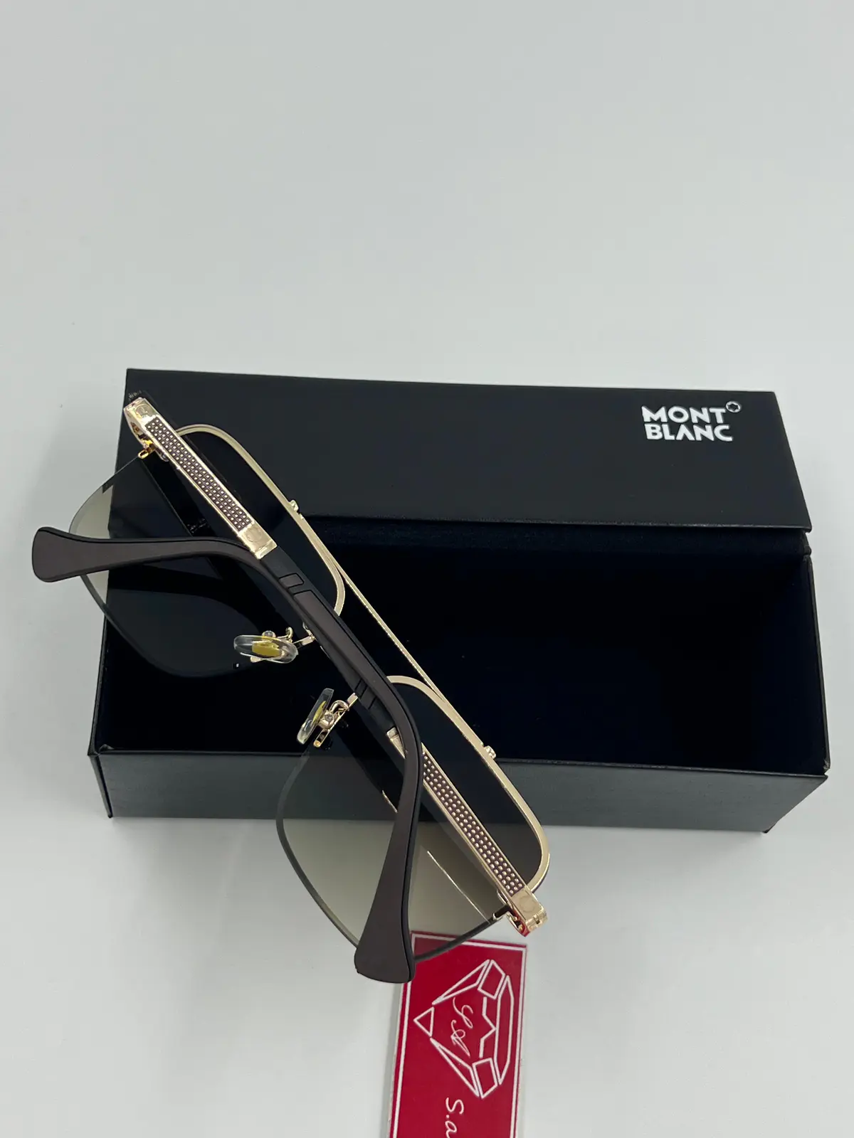 Óculos de Sol Montblanc Luxo - Dourado e Preto