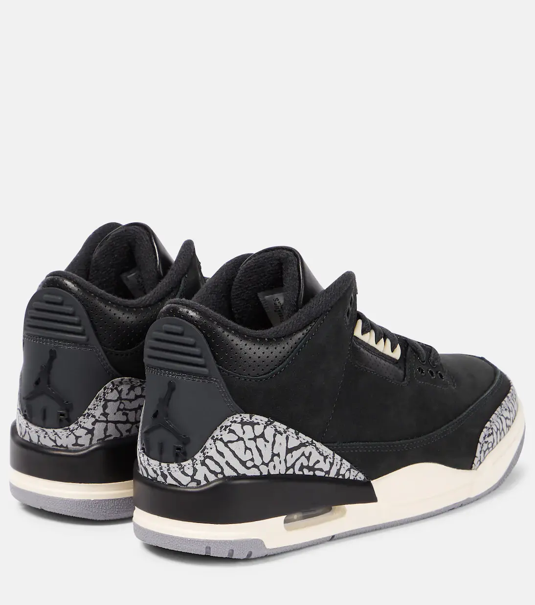Tênis Air Jordan 3 Retro