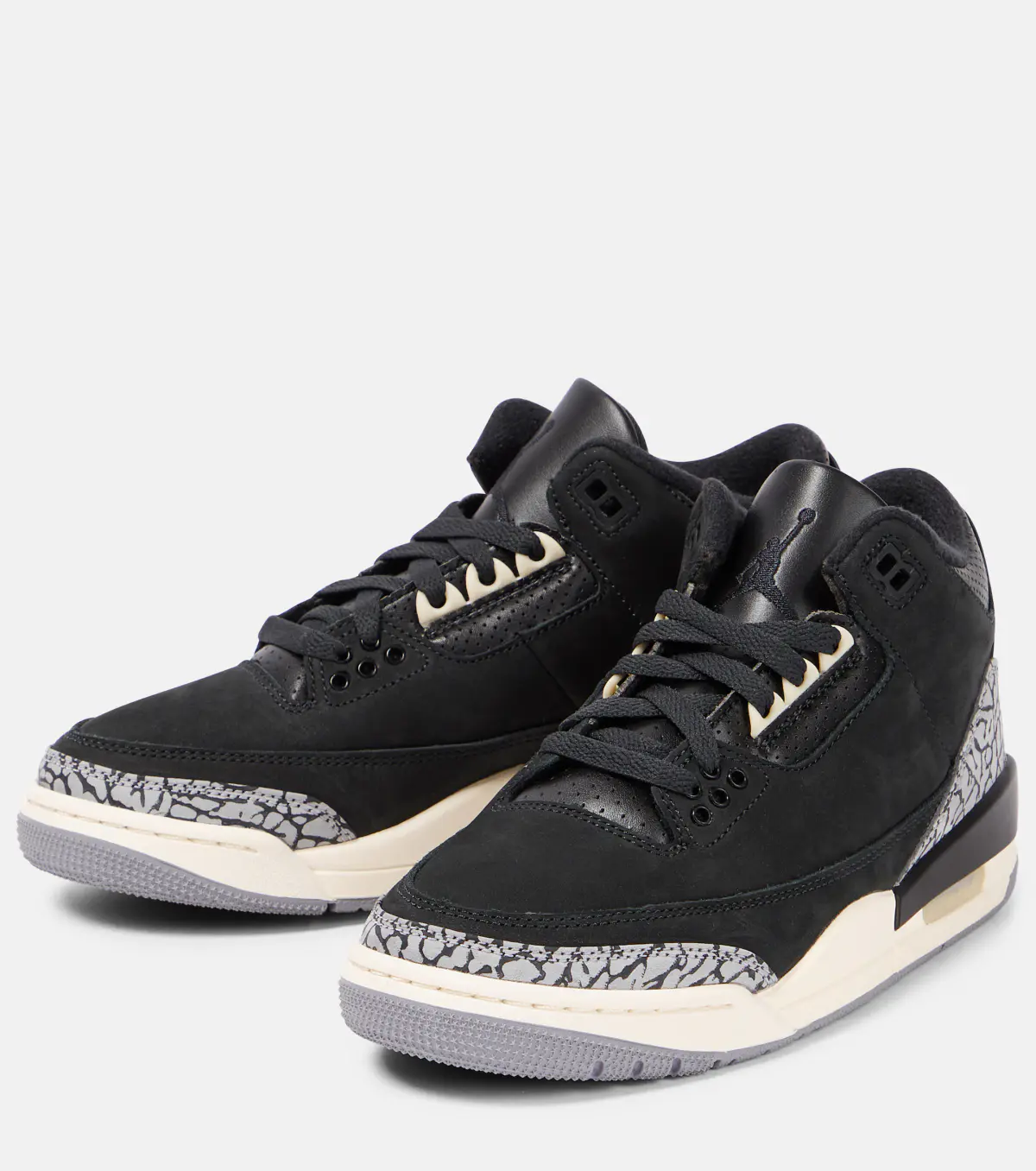 Tênis Air Jordan 3 Retro
