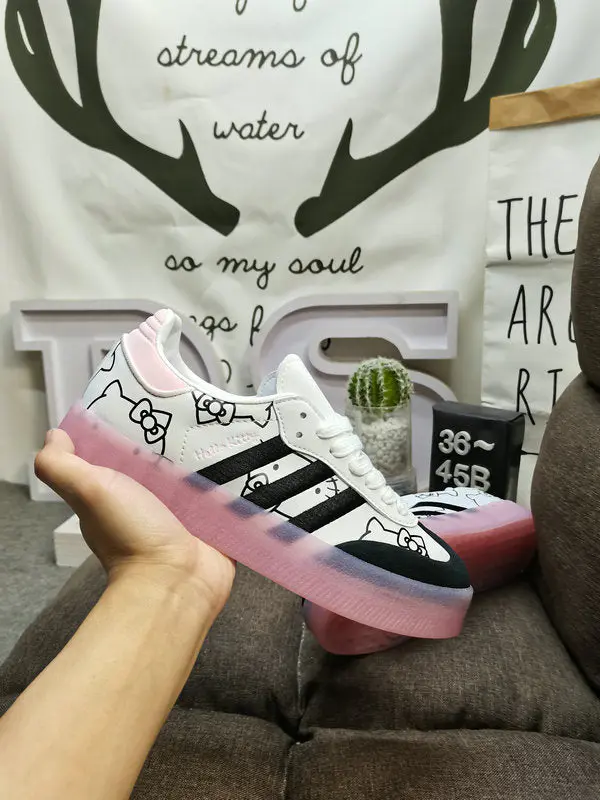 Tênis Adidas Samba Hello Kitty - Edição Limitada