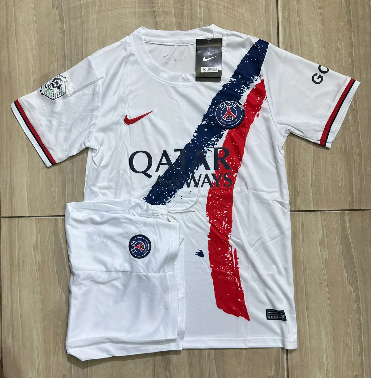 Conjunto Equipamento Oficial Paris Saint-Germain 2023/2024 - 2 Peças