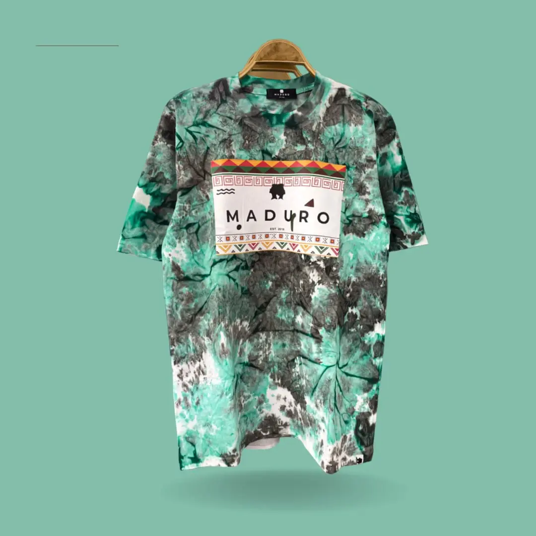 Camiseta Madura Padrão Verde 