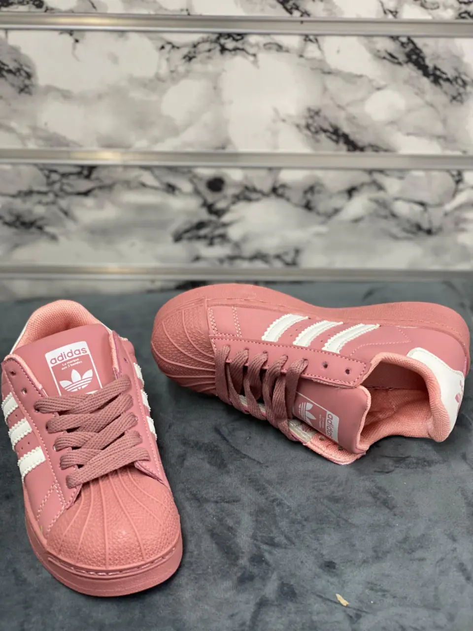 Tênis Infantil Adidas Superstar Clássico - Conforto e Estilo Icônico