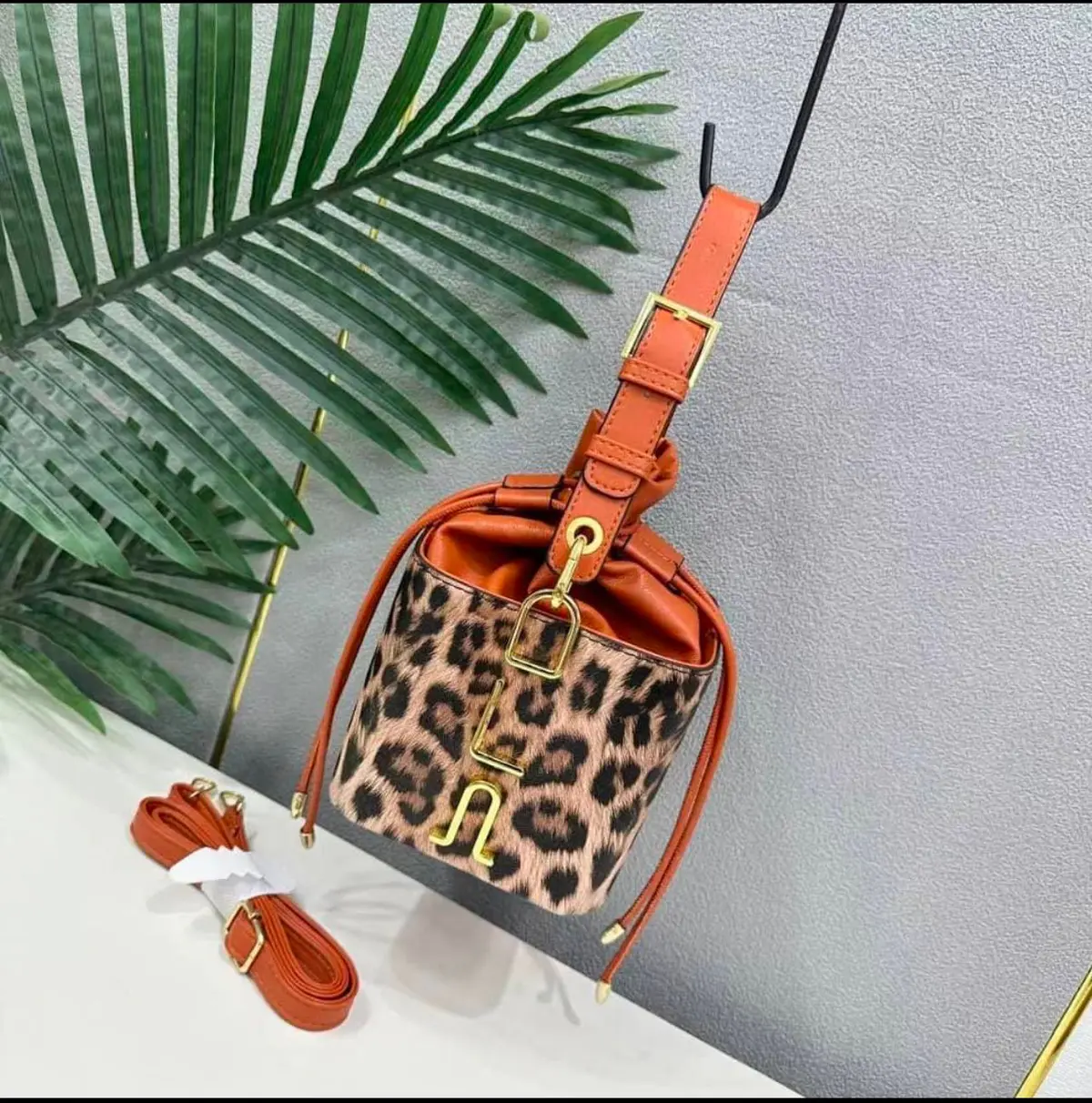 Bolsa Feminina Versátil para Casual, Trabalho e Viagem