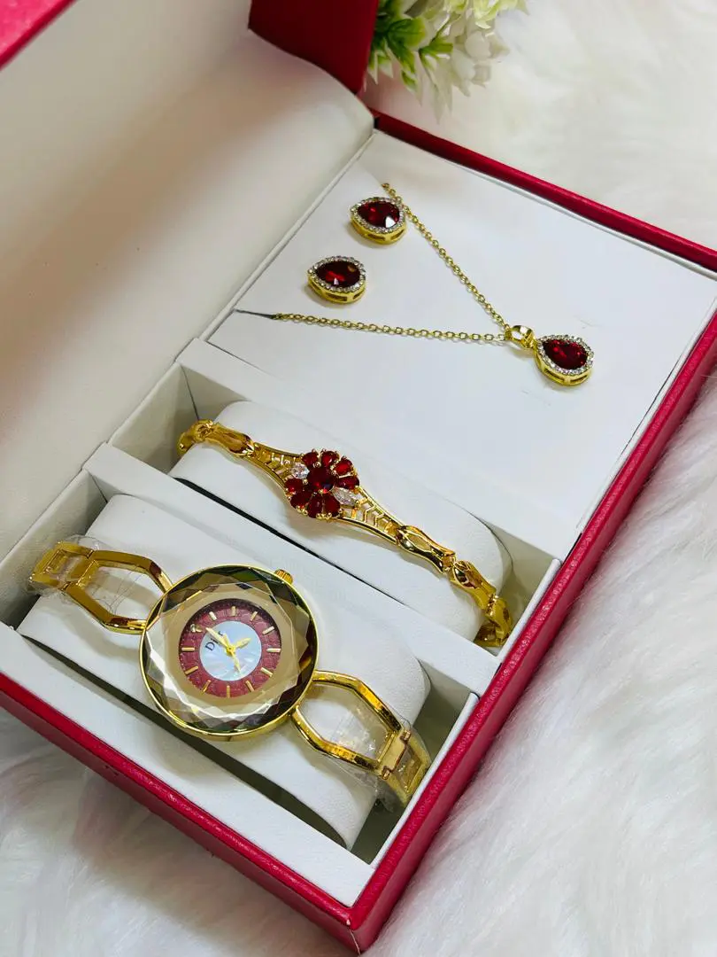 Conjunto de Joias Luxo Dourado - Relógio Dior, Pulseira, Colar e Brincos