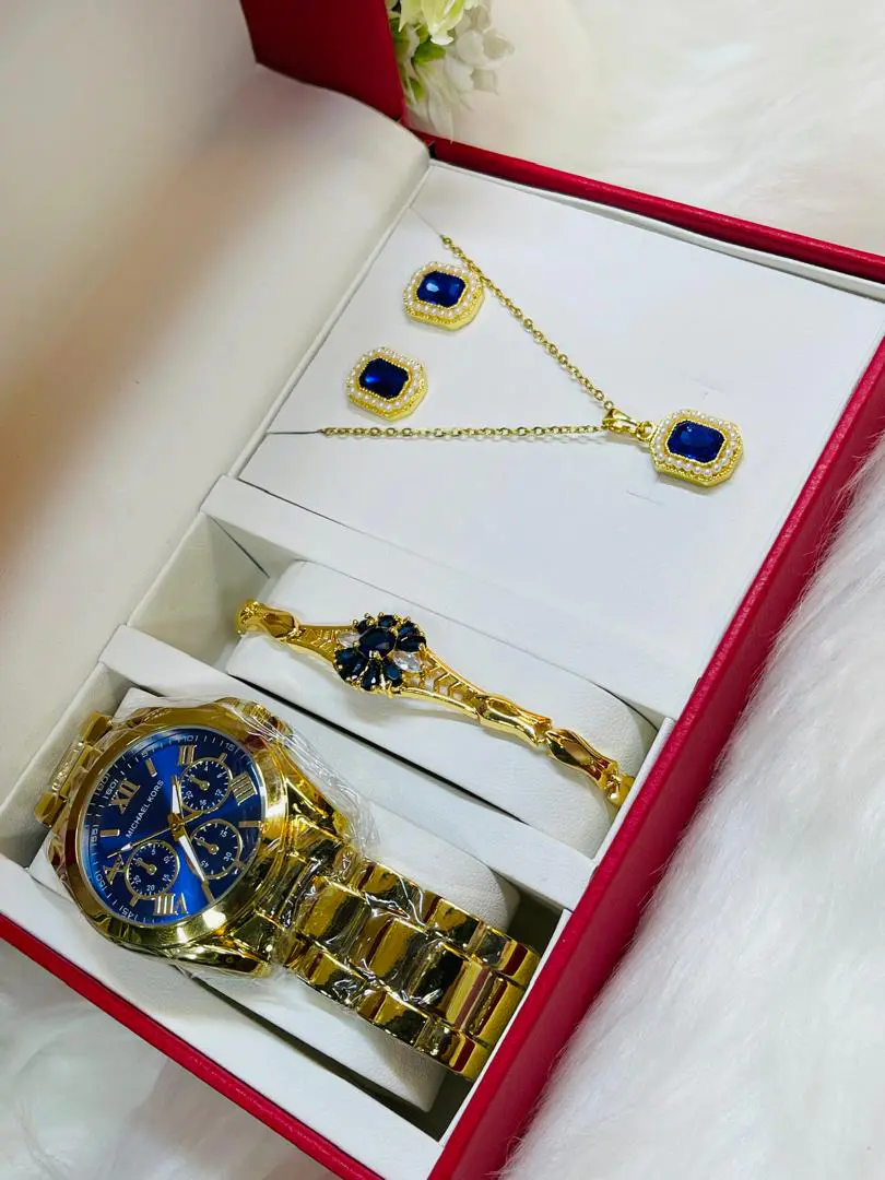 Conjunto de Joias Luxo Dourado - Relógio Michael Kors, Pulseira, Colar e Brincos