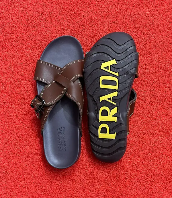 Chinelos Prada Elegance