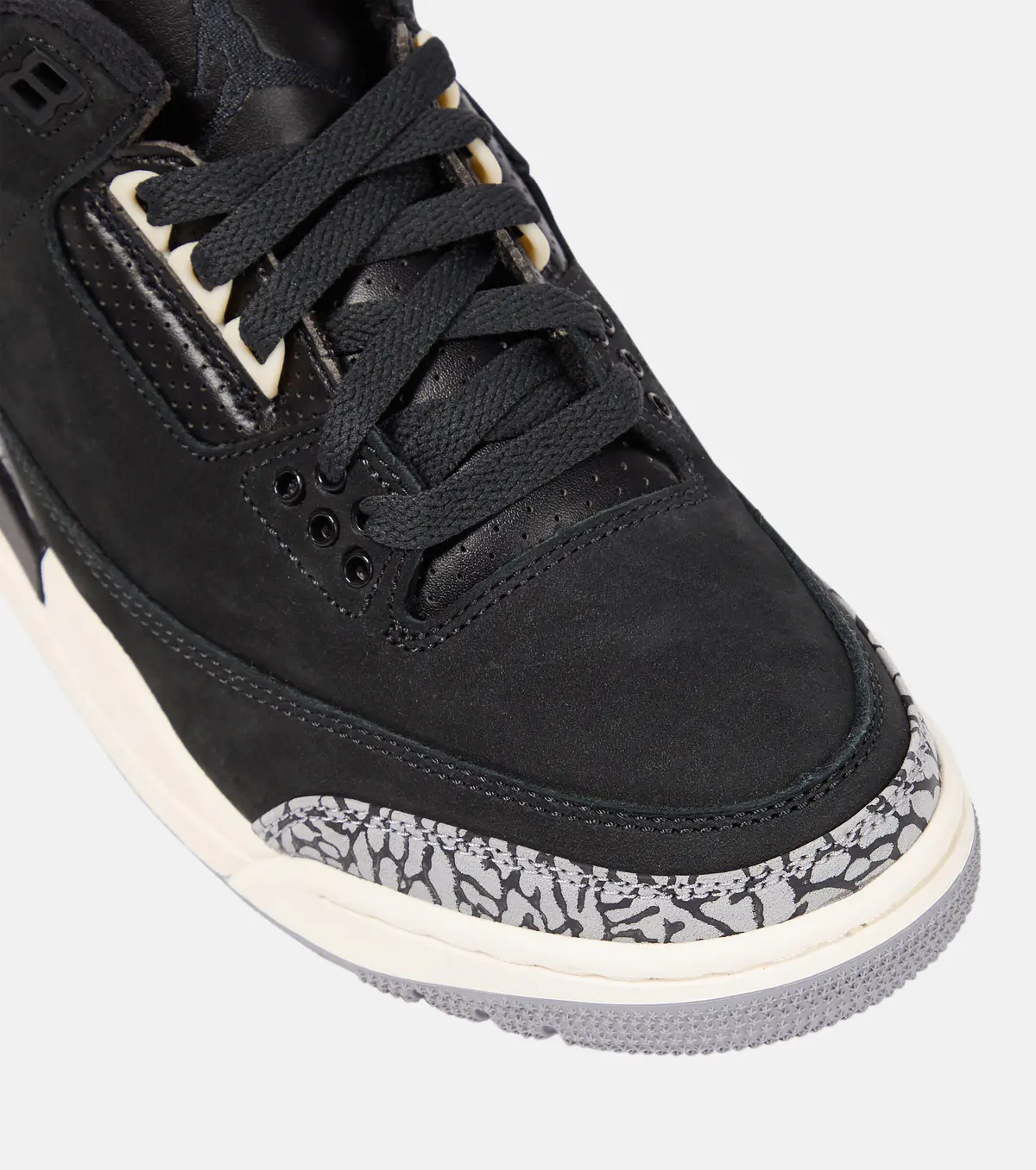 Tênis Air Jordan 3 Retro