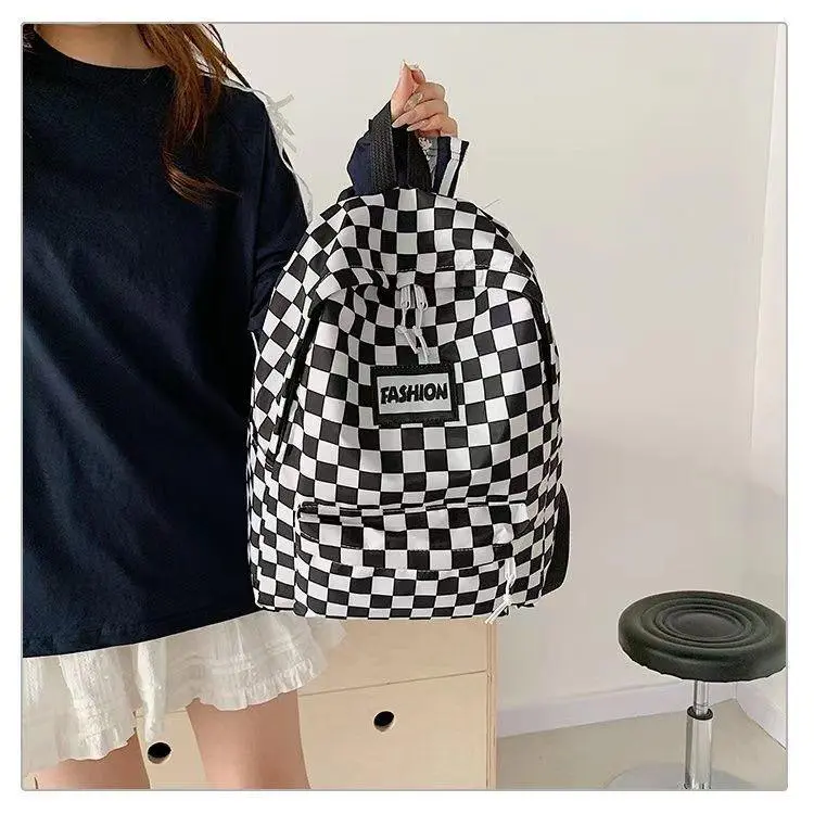 Mochila Fashion Xadrez Preto e Branco