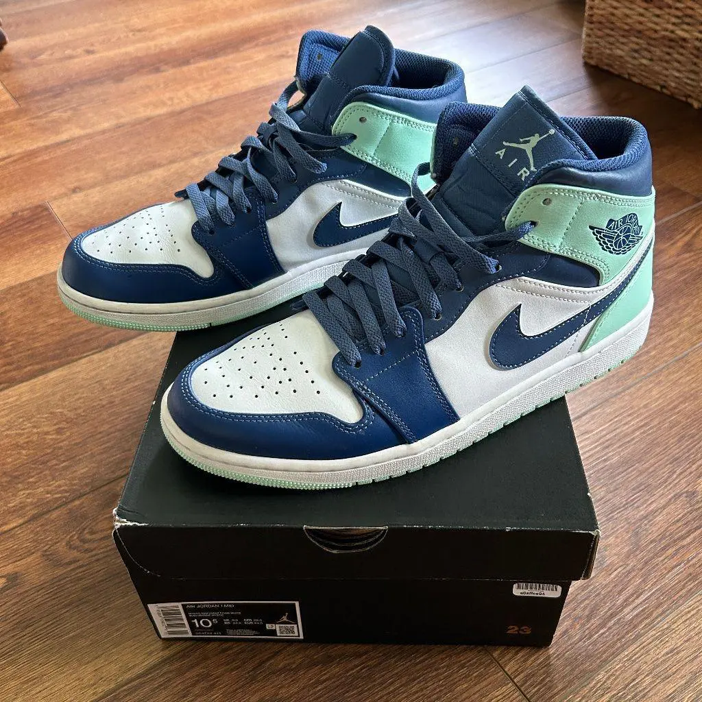 Tênis Nike Air Jordan 1 Mid - Sapatilhas para Mulher