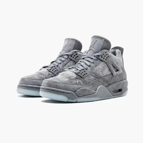 Tênis Air Jordan 4 Retro