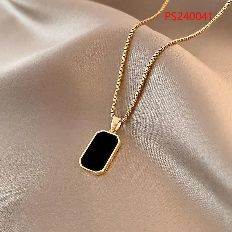 Colar Elegância Minimalista Inoxidável