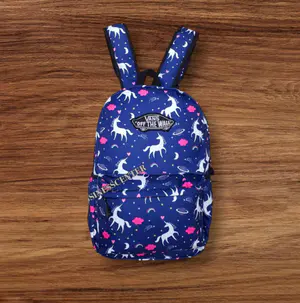 Mochila Estampada "Off The Wall" com Design Exclusivo