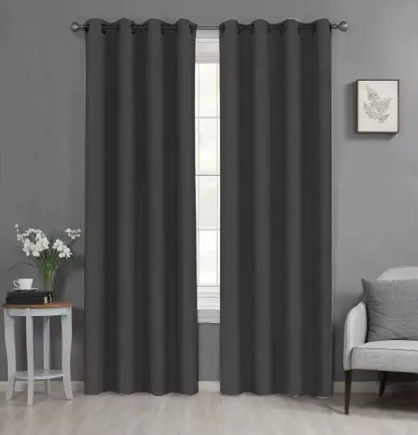 Cortina Blackout Elegante com Ilhós