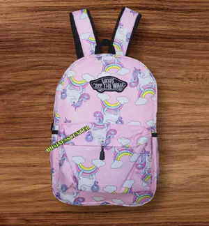 Mochila Estampada "Off The Wall" com Design Exclusivo