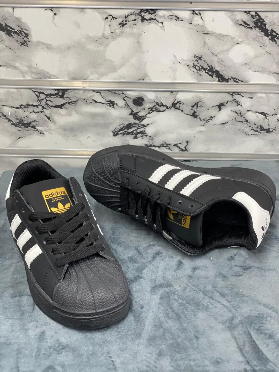 Tênis Infantil Adidas Superstar Clássico - Conforto e Estilo Icônico
