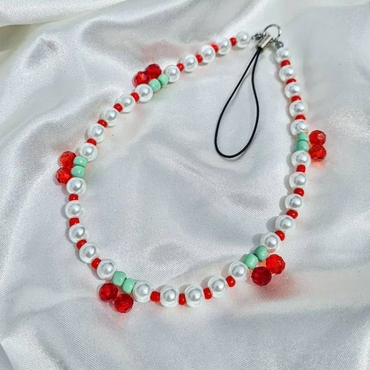 Cordão de Miçangas Cerejinha para Celular