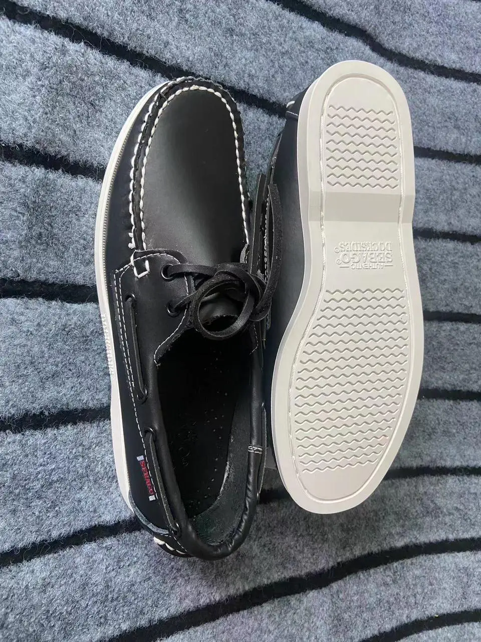 Sapato Náutico Preto Branco “Human Race” SEBAGO