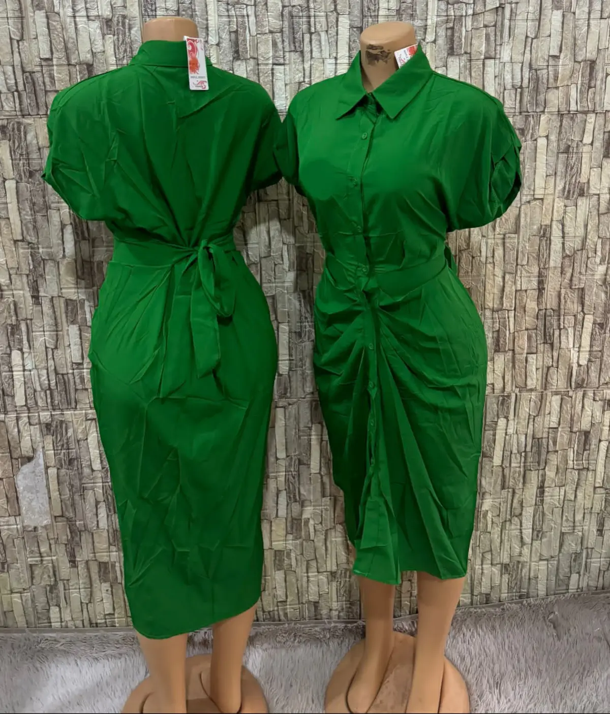 Vestido Casual Verde Escuro com Botões e Cinto Franzido