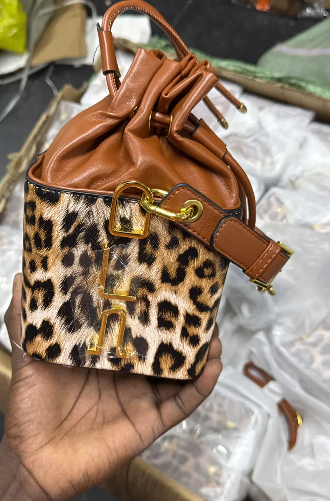 Bolsa Feminina Versátil para Casual, Trabalho e Viagem