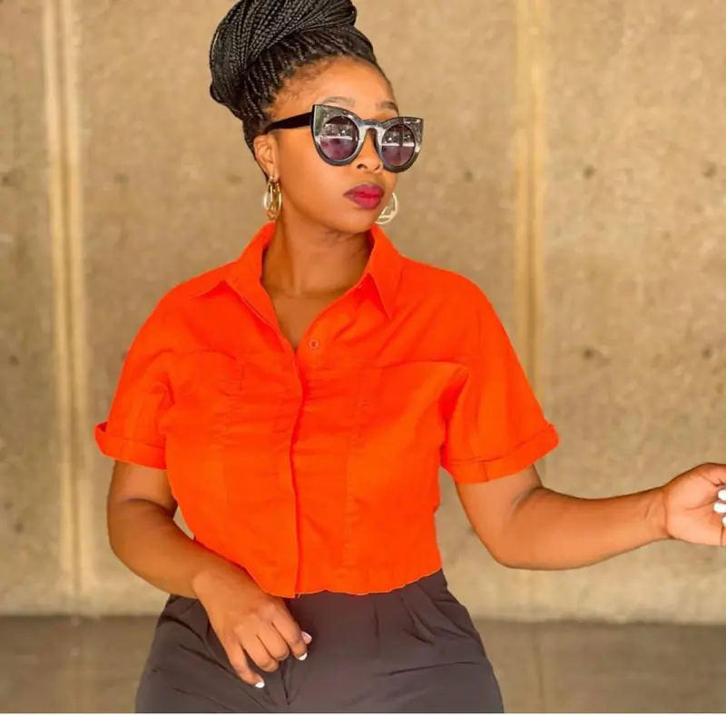 Camisa Cropped Manga Curta