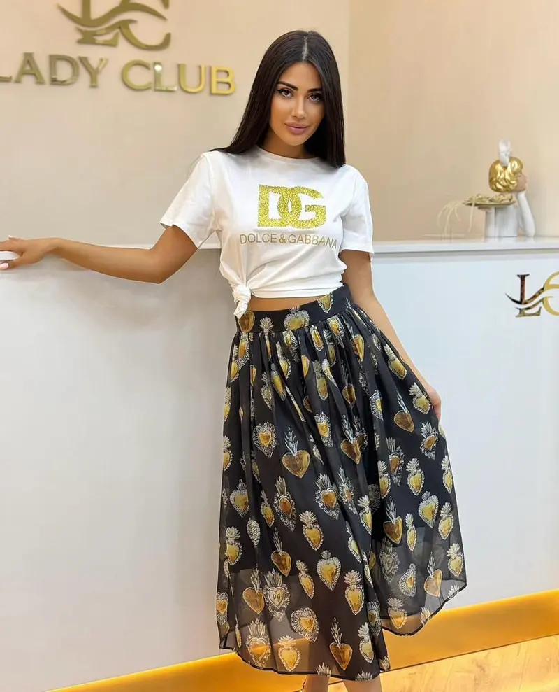 Camiseta Dolce & Gabbana Branca com Logo Dourado