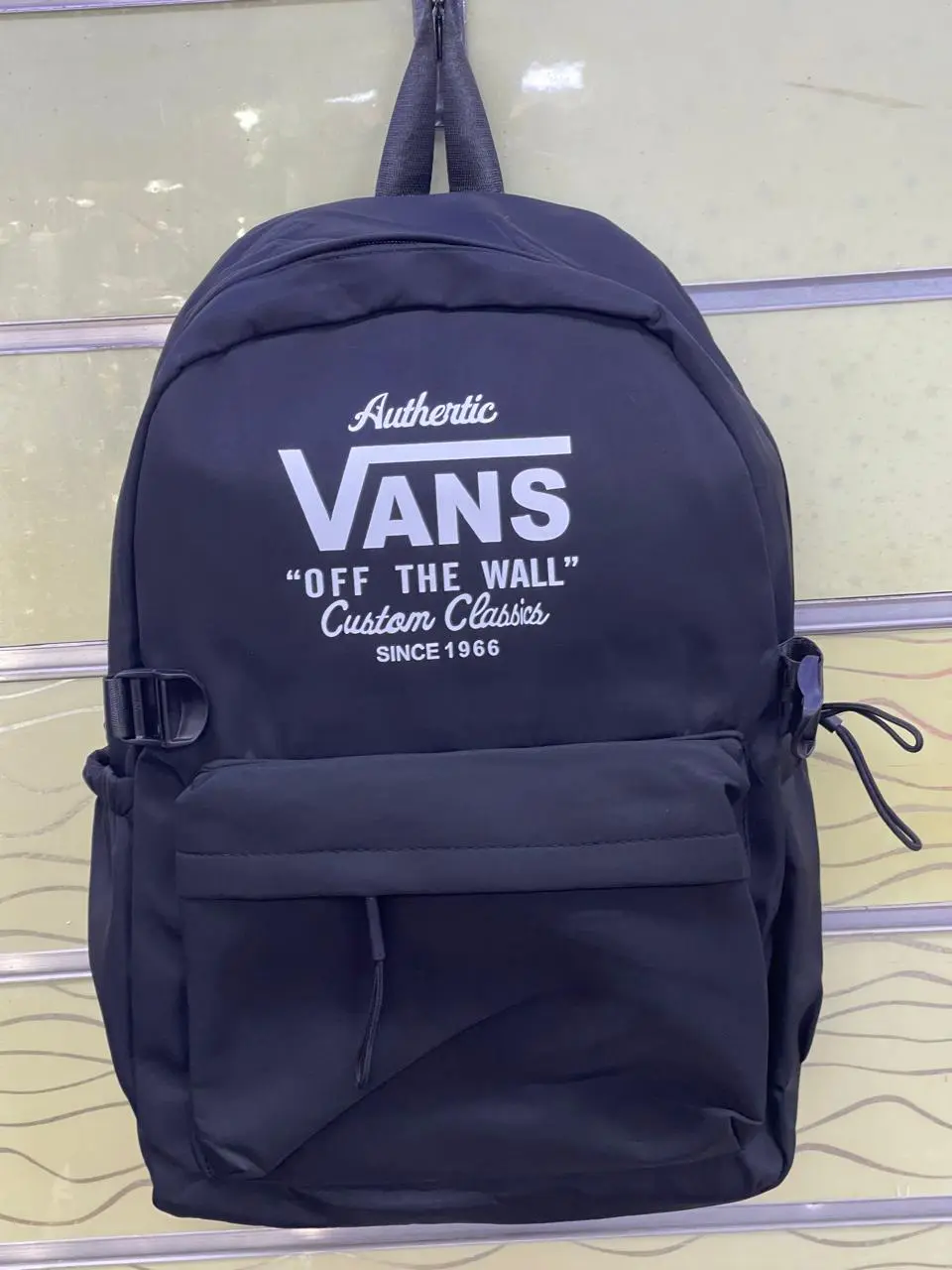 Mochila Preta Vans "Off The Wall"