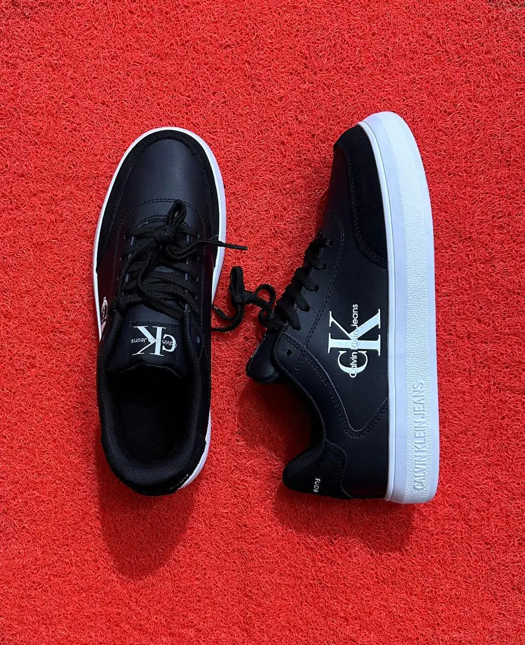Tênis Calvin Klein Preto e Branco