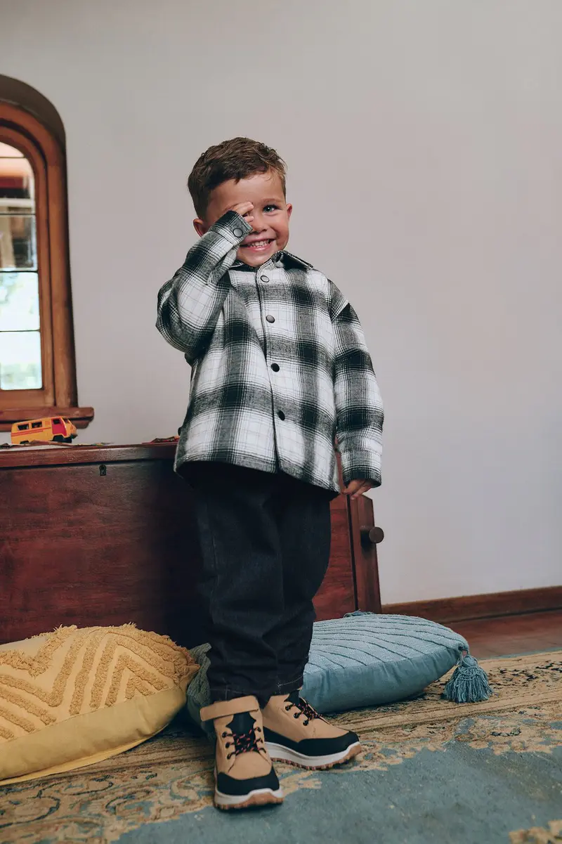 Peça Rigid Baggy Denims · Menino