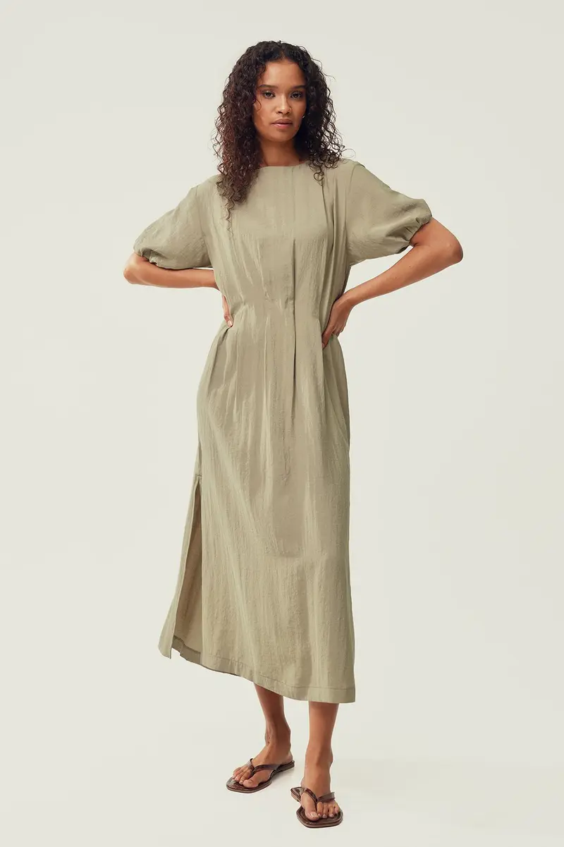 Vestido boca de sino Fit · Senhora · Castanho