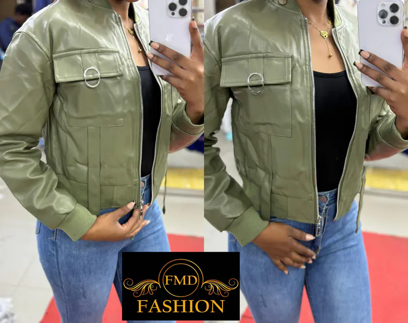 Jaqueta de Couro Feminina Estilo Militar - Edição Especial · Soldado