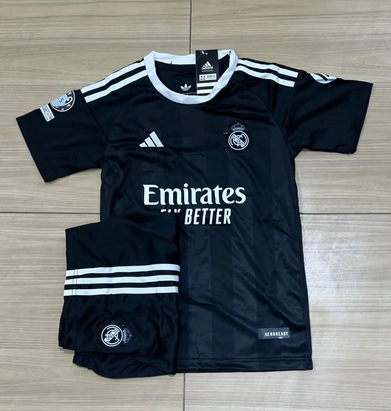 Equipamento de Futebol Infantil Adidas Real Madrid Preto