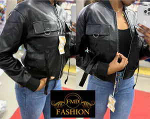 Jaqueta de Couro Feminina Estilo Militar - Edição Especial  