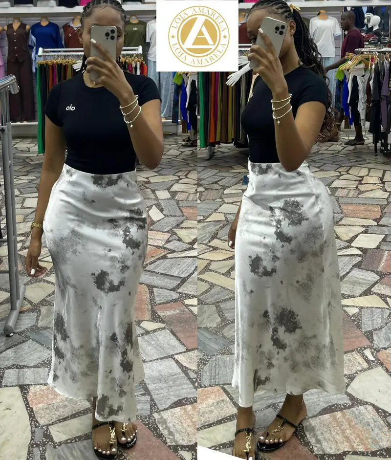 Saia Midi Cetim Estampada Lulu Rose