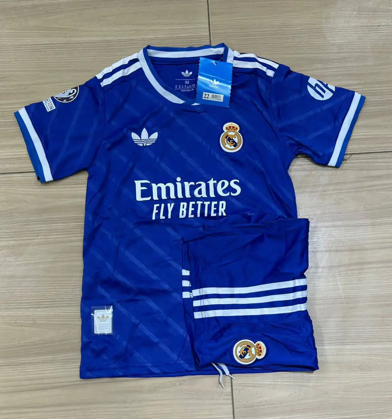 Equipamento de Futebol Infantil Adidas Real Madrid Azul