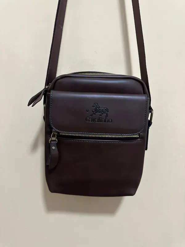 Bolsa Masculina Transversal Couro Sintético Cavalaria Style