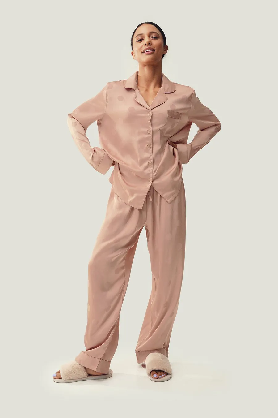 Pijama de cetim · Senhora