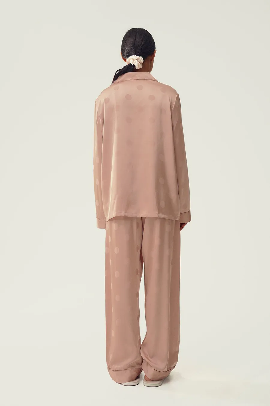 Pijama de cetim · Senhora