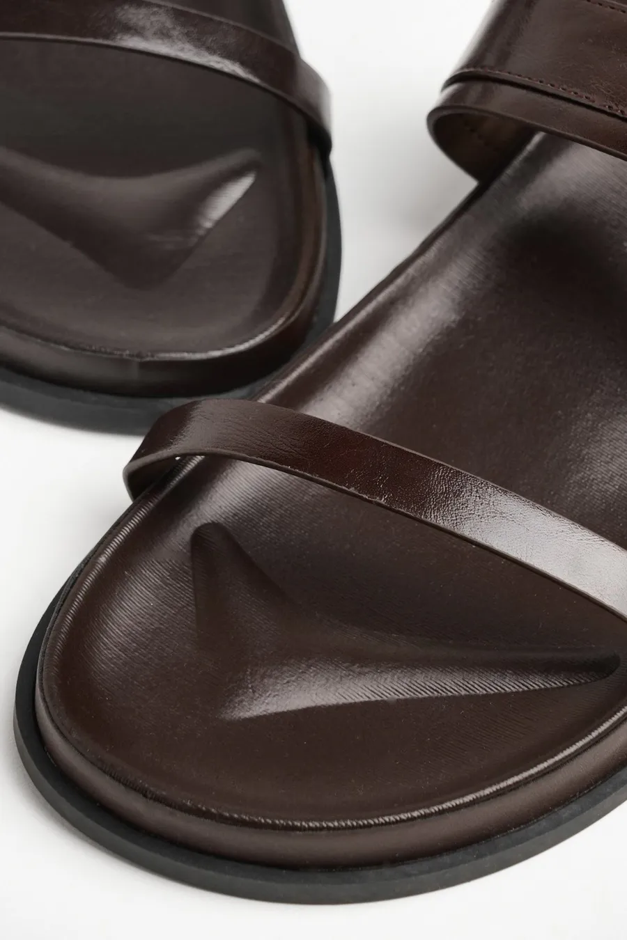 Sandálias com velcro Buckle em poliuretano · Senhora · Castanho