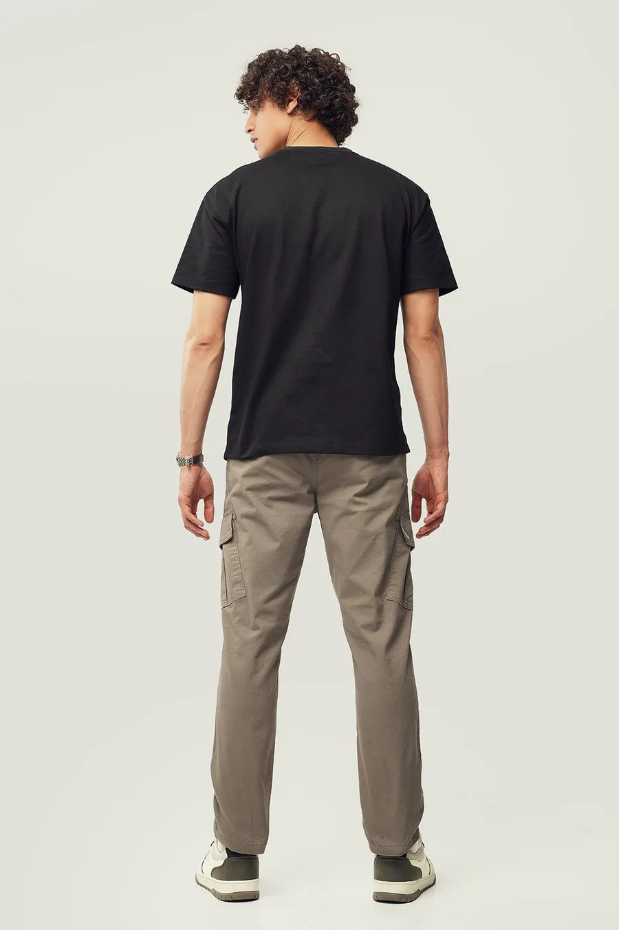Calças Tapered · Homem · Castanho · Modelo 2