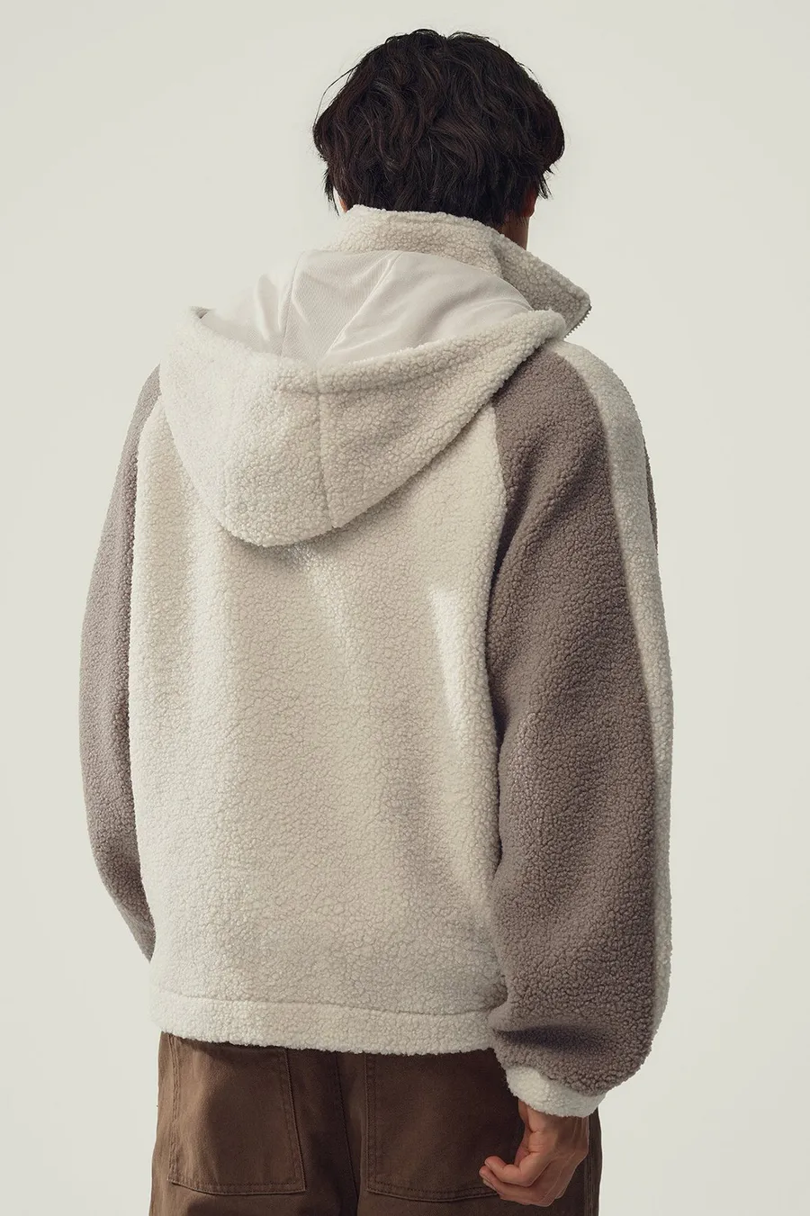 Peluche · Homem