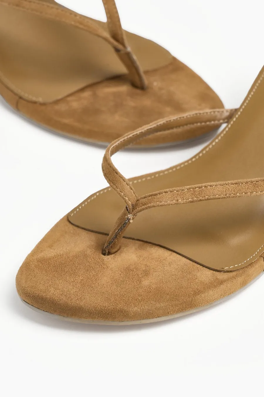 Sapatos de salto camurça Thong Kitten em poliuretano · Senhora · Creme