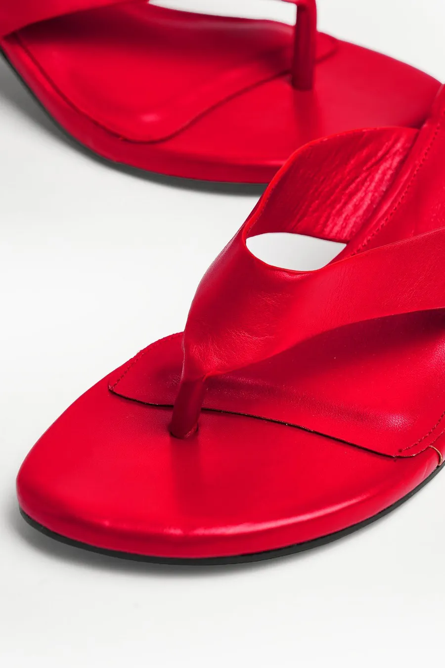 Sapatos de salto Thong Kitten em poliuretano · Senhora · Vermelho