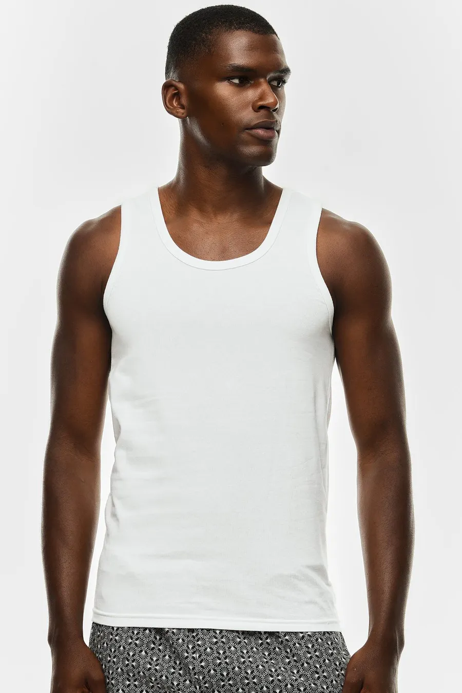 Top de alças Sleep · Homem · Branco · Modelo 2