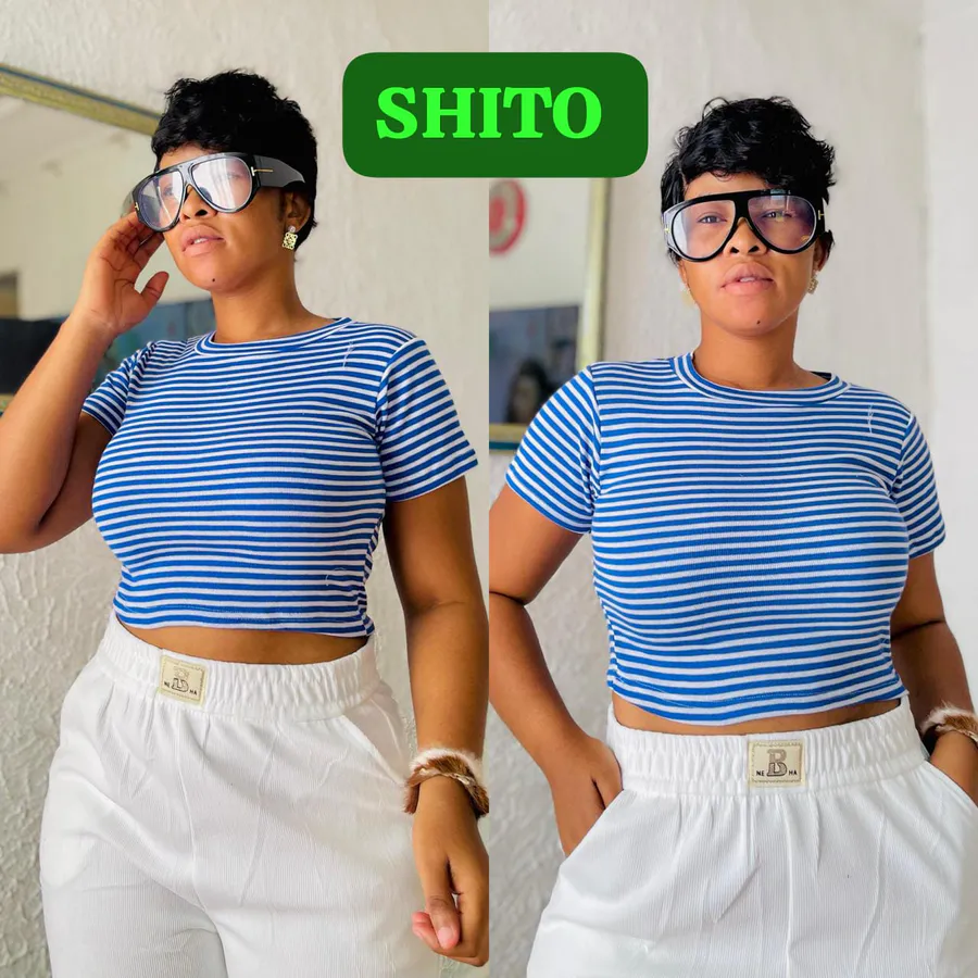 Camiseta Feminina Listrada Premium · Azul /Branco