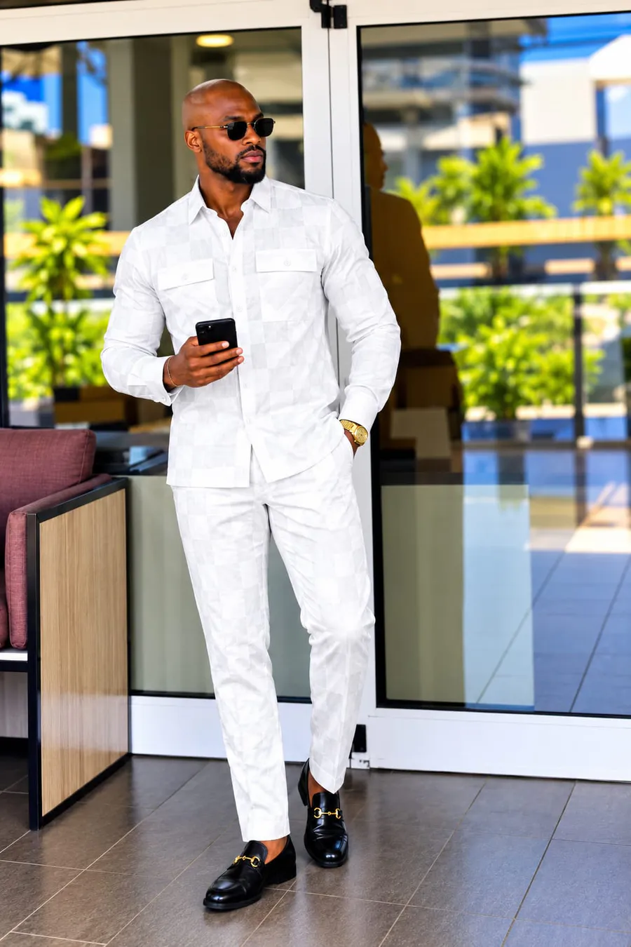 Conjunto de Camisa e Calças em Linho Branco