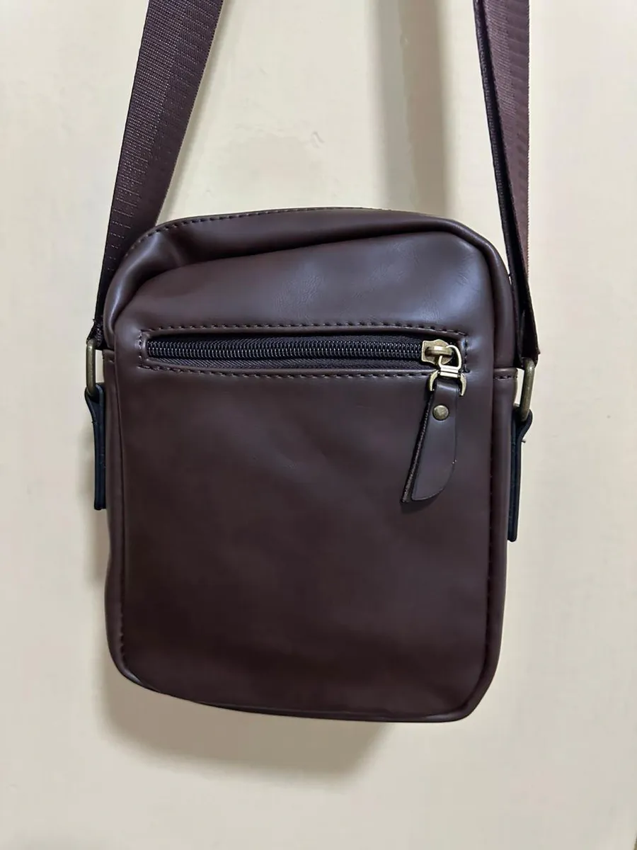 Bolsa Masculina Transversal Couro Sintético Cavalaria Style